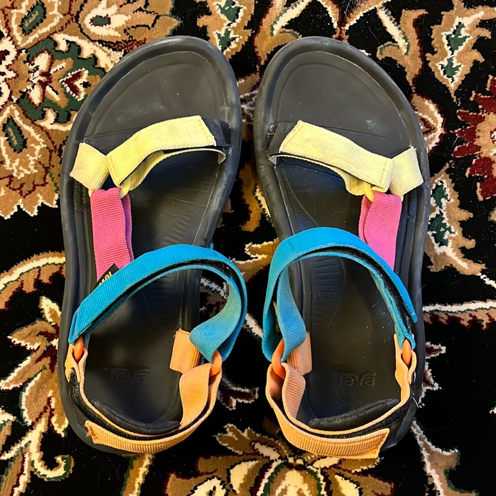 HURRICANE XLT2 VEGAN HIKING SANDAL SIZE 8